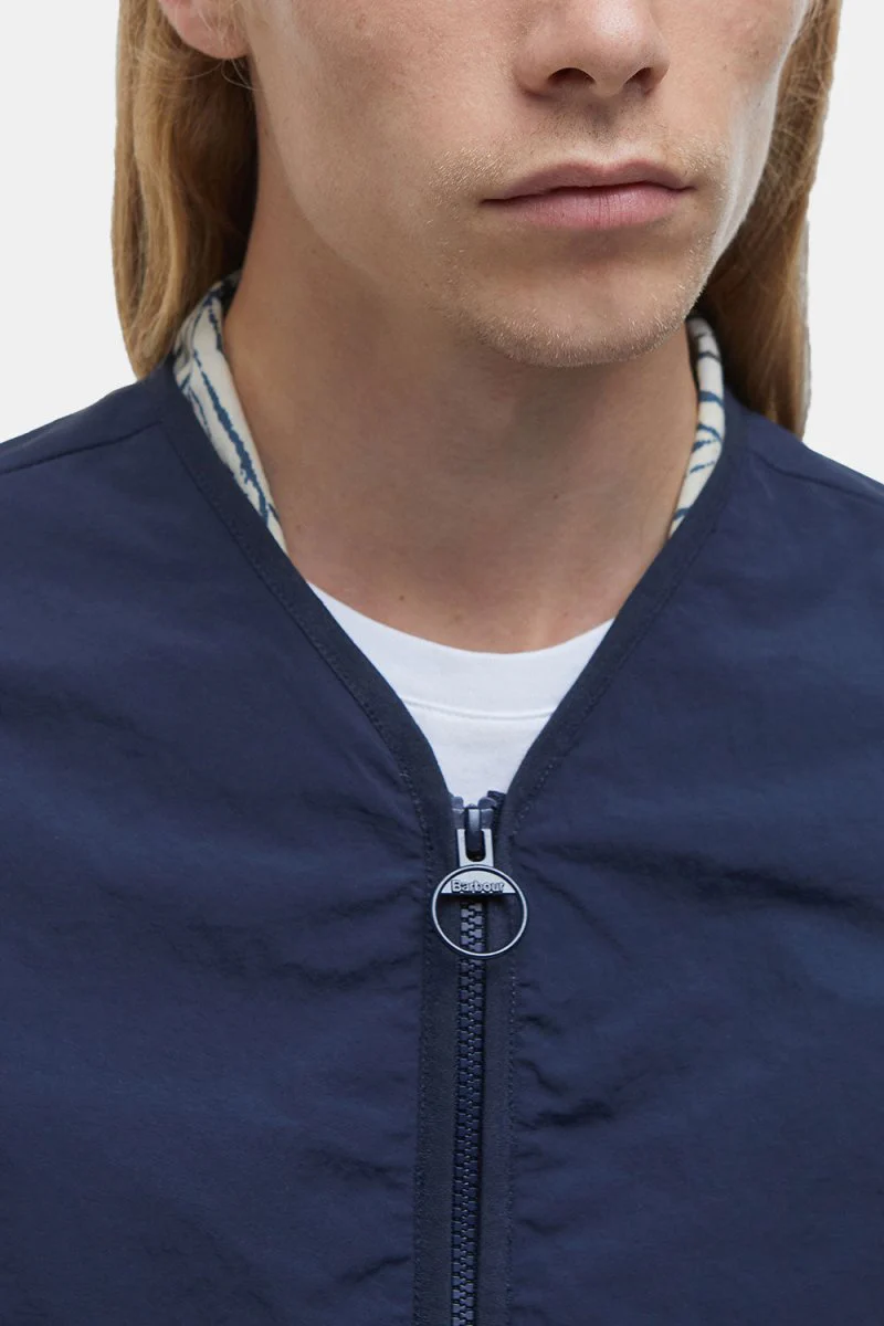 Barbour Utility Flyweight Gillet (Navy) - Image 2
