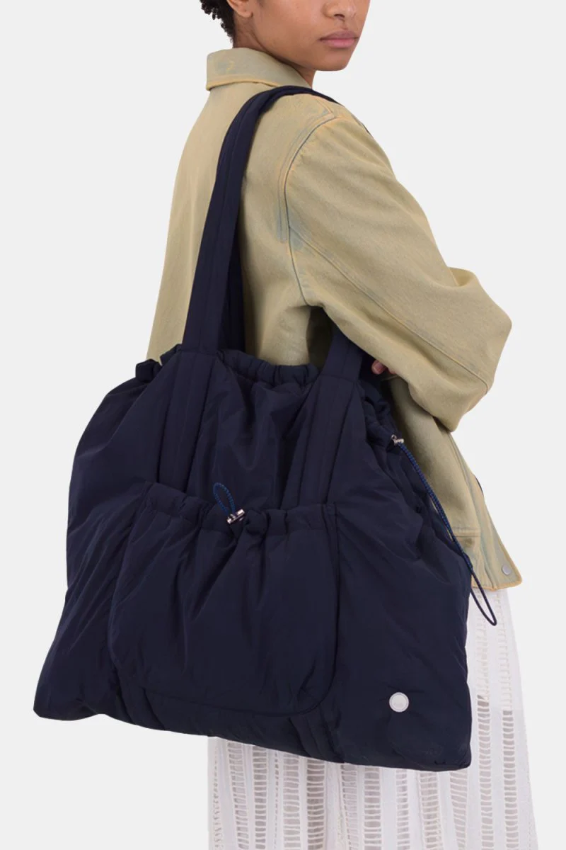 Folk Wadded Tote Bag (Navy)