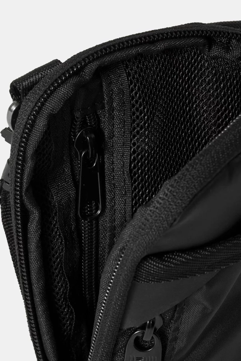 Indispensable IDP Neck Pouch Cell Econyl (Black) - Image 5