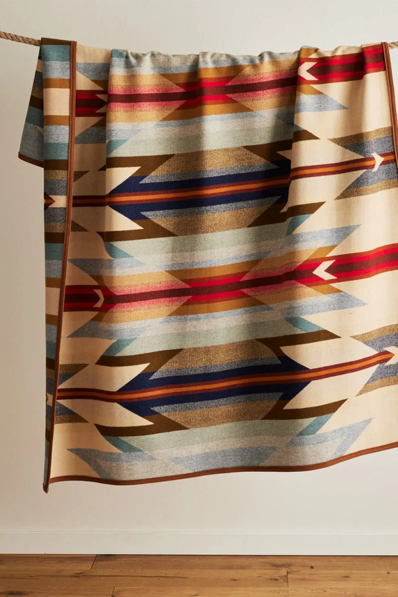Pendleton PWM Unnapped Jacquard Robe (Wyeth Trail) - Image 2