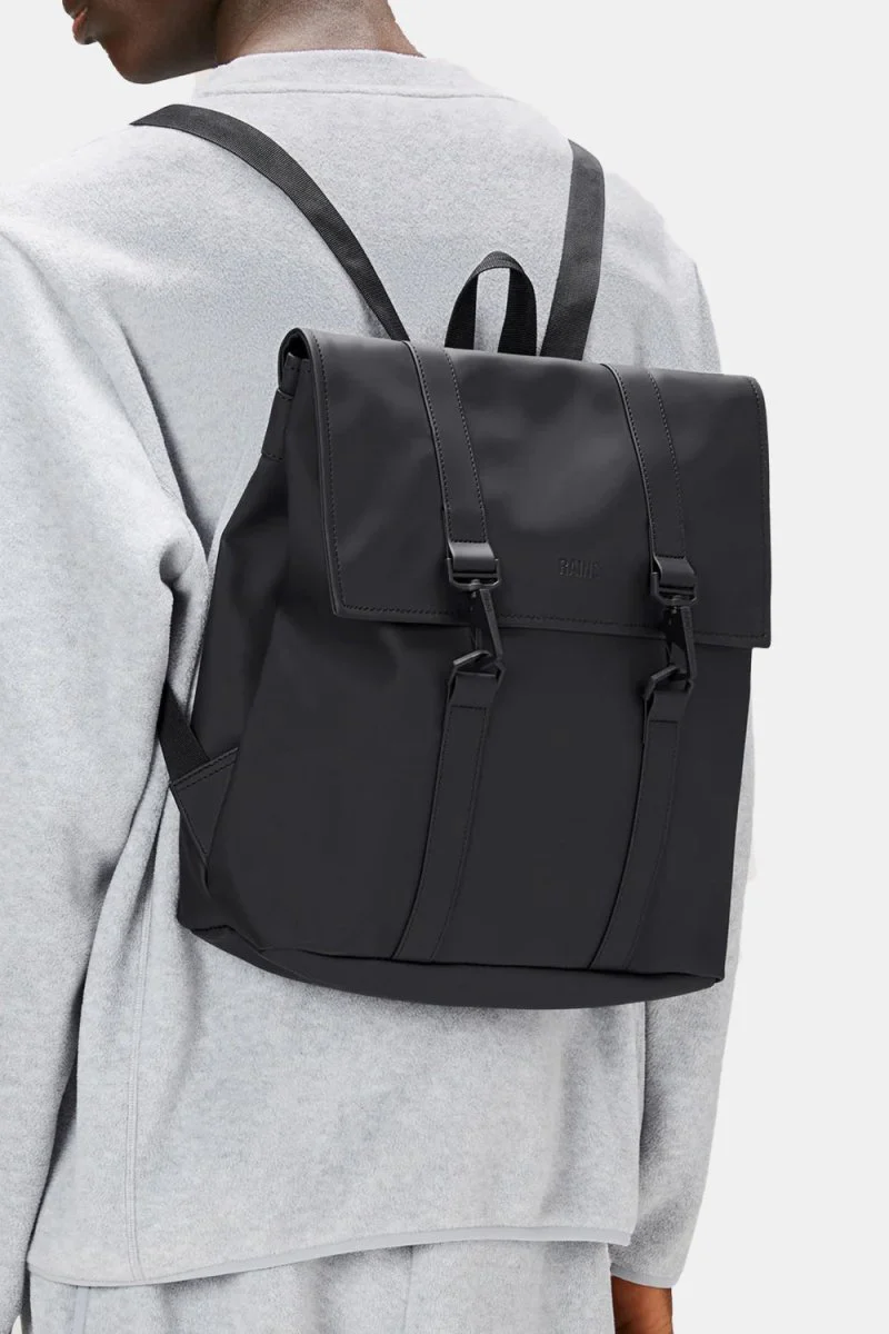 Rains MSN W3 Waterproof Messenger Bag (Black) - Image 2