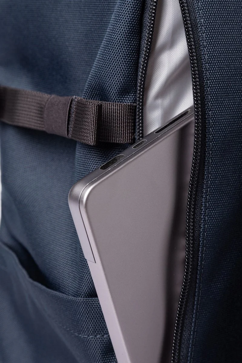 Sandqvist Icon Rolltop Backpack L (Navy) - Image 5