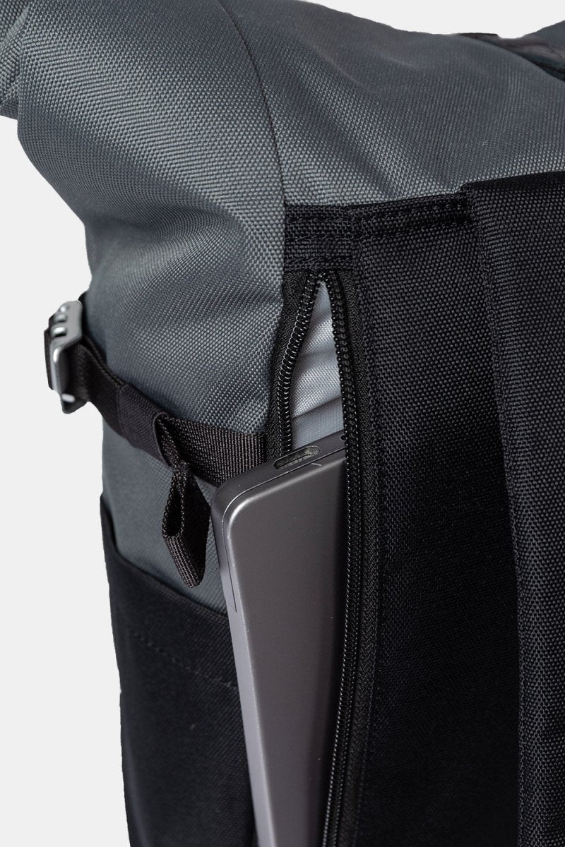 Sandqvist Icon Rolltop Backpack M (Multi Dark) - Image 5